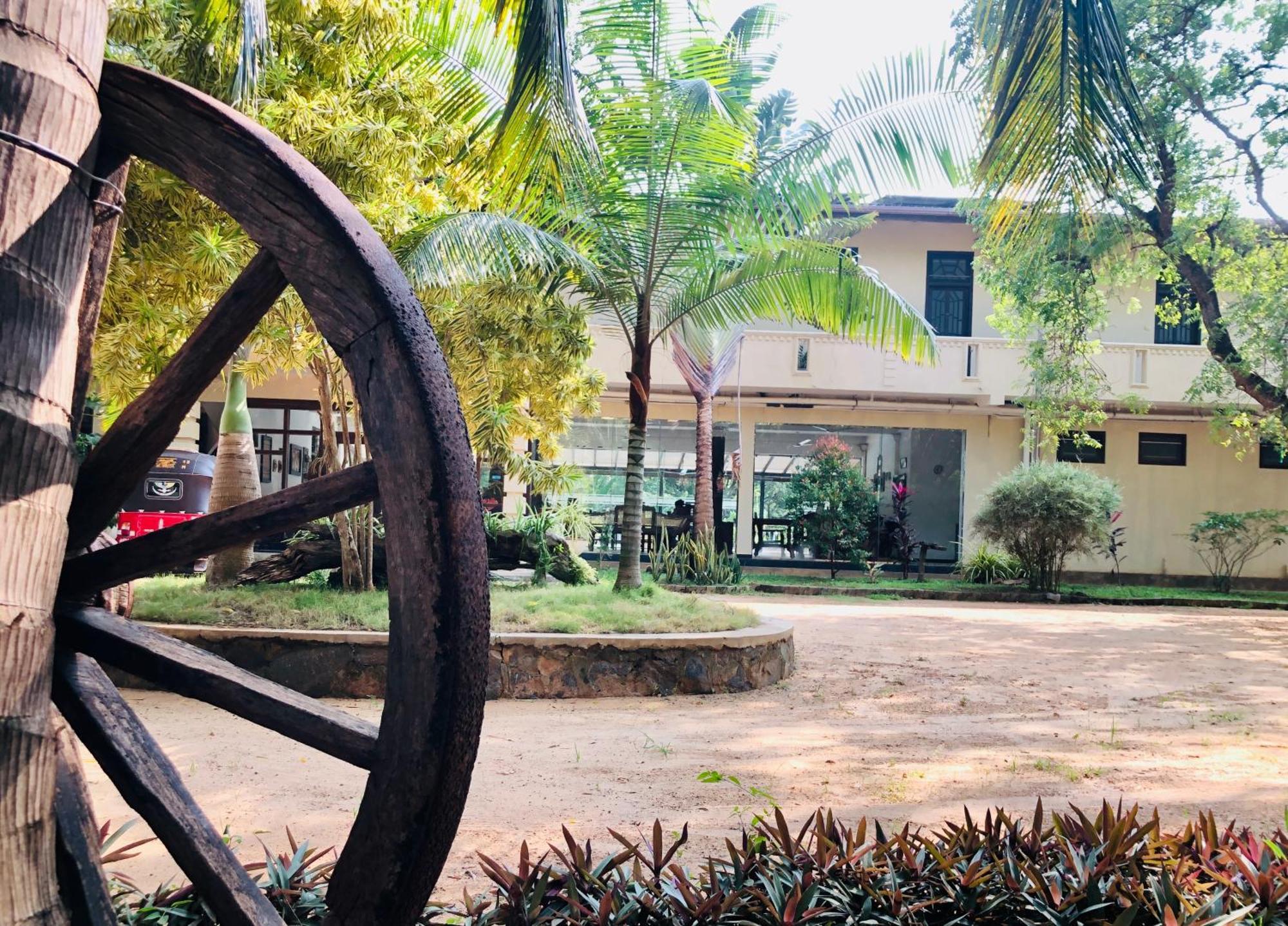 Saman Resort Yala 蒂瑟默哈拉默 外观 照片